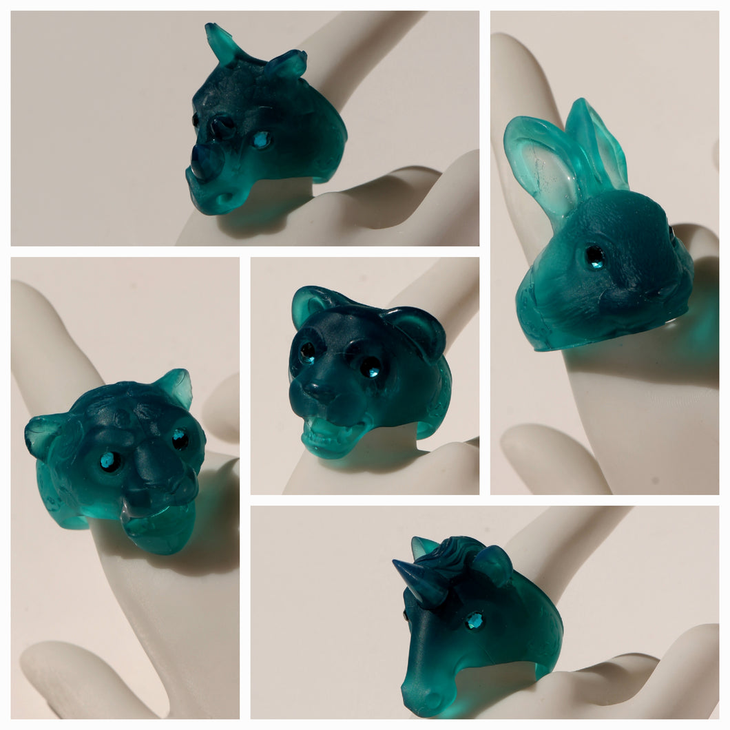 Anillos azul translucido
