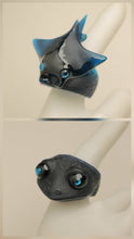 Cargar imagen en el visor de la galería, Anillos Azul oscuro translucido

