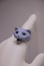 Cargar imagen en el visor de la galería, Anillos gris Sólido texturizado
