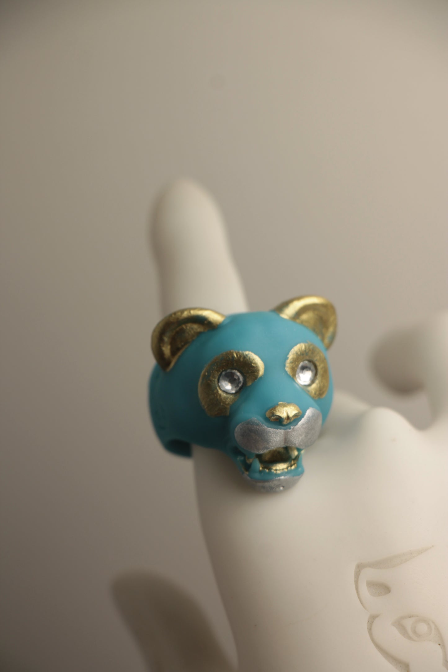 Anillos azul Turquesa con dorado y plateado.