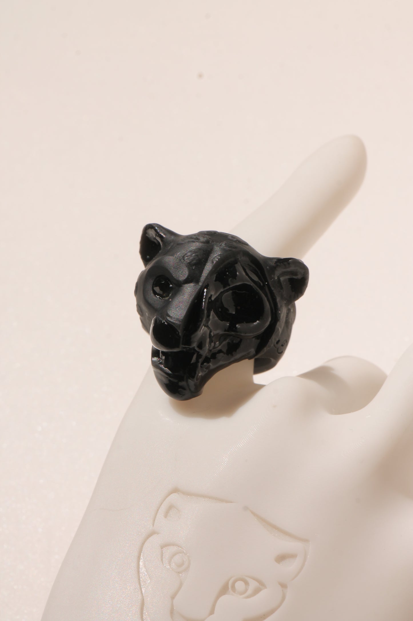 Anillos negro