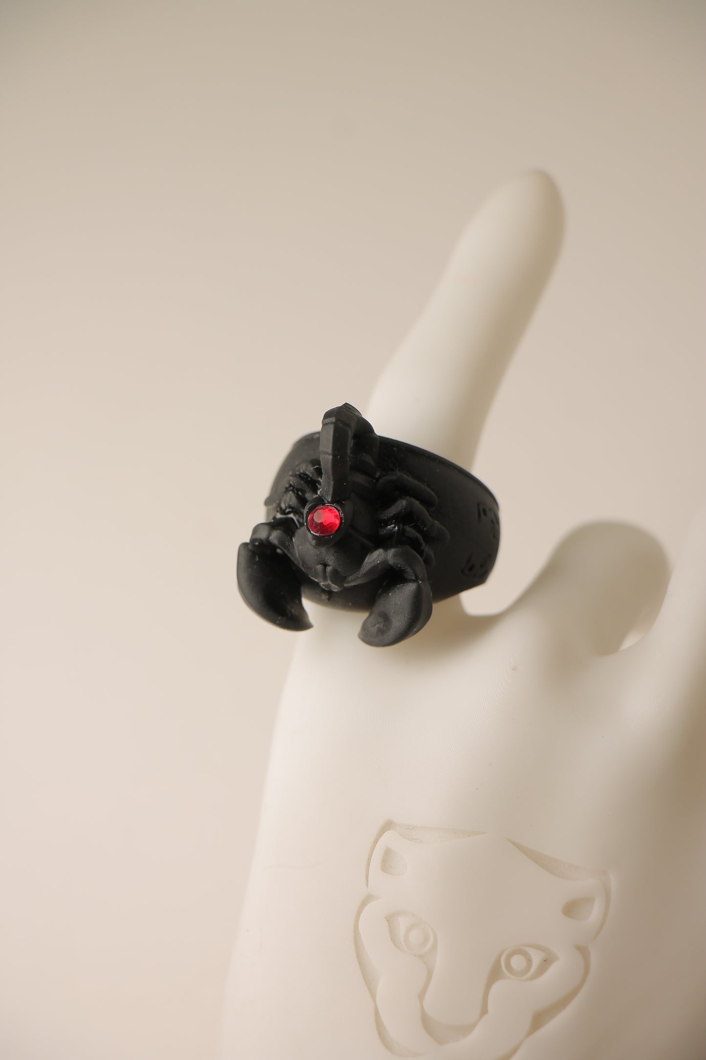 Anillos negro