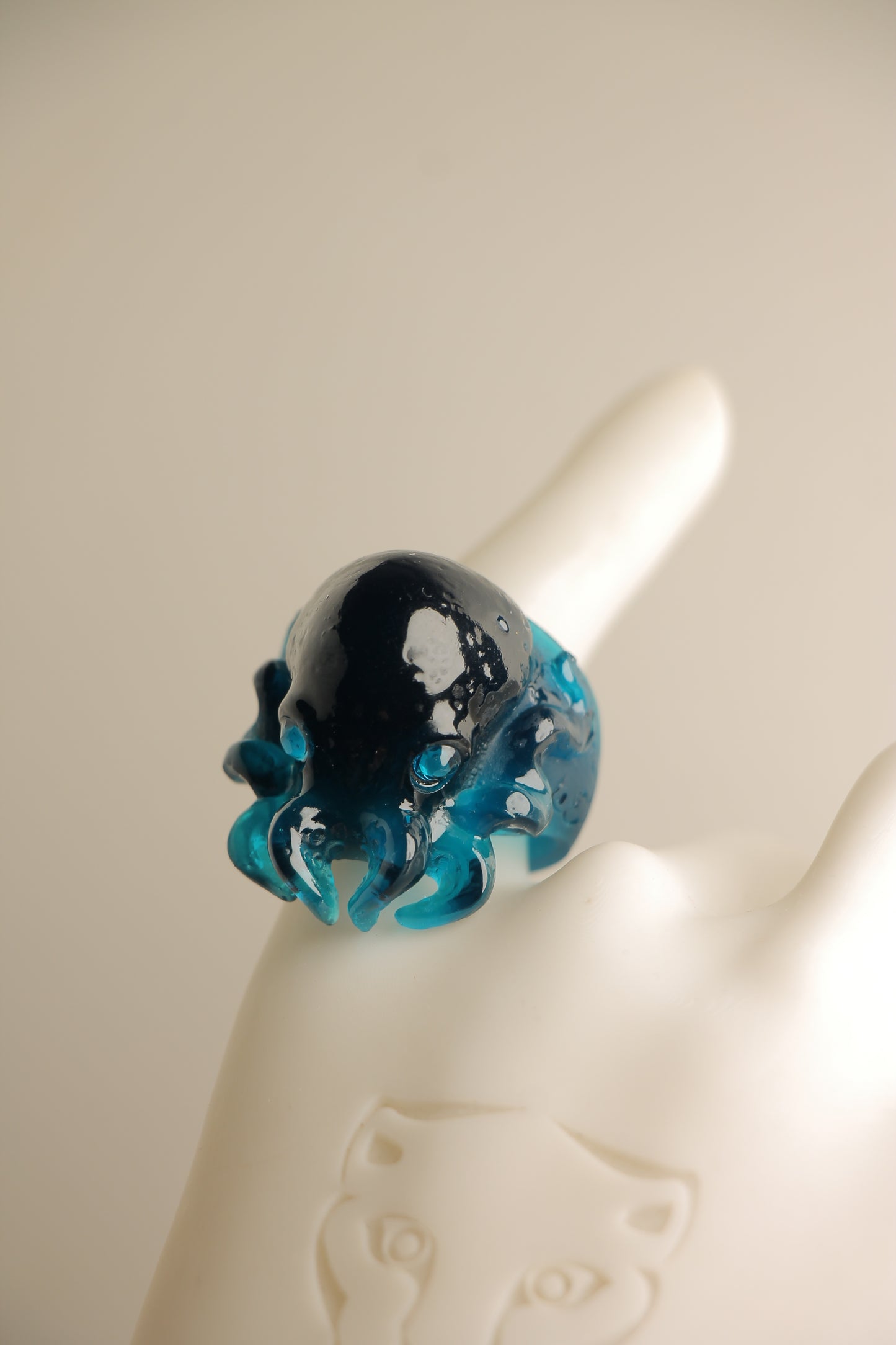 Anillos azul translucido
